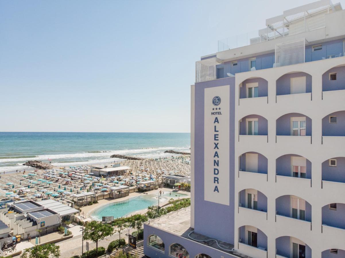 Hotel Alexandra - Beach Front - Healthy Xxl Breakfast & Brunch Until 12 30 - Parking Included Misano Adriatico Εξωτερικό φωτογραφία