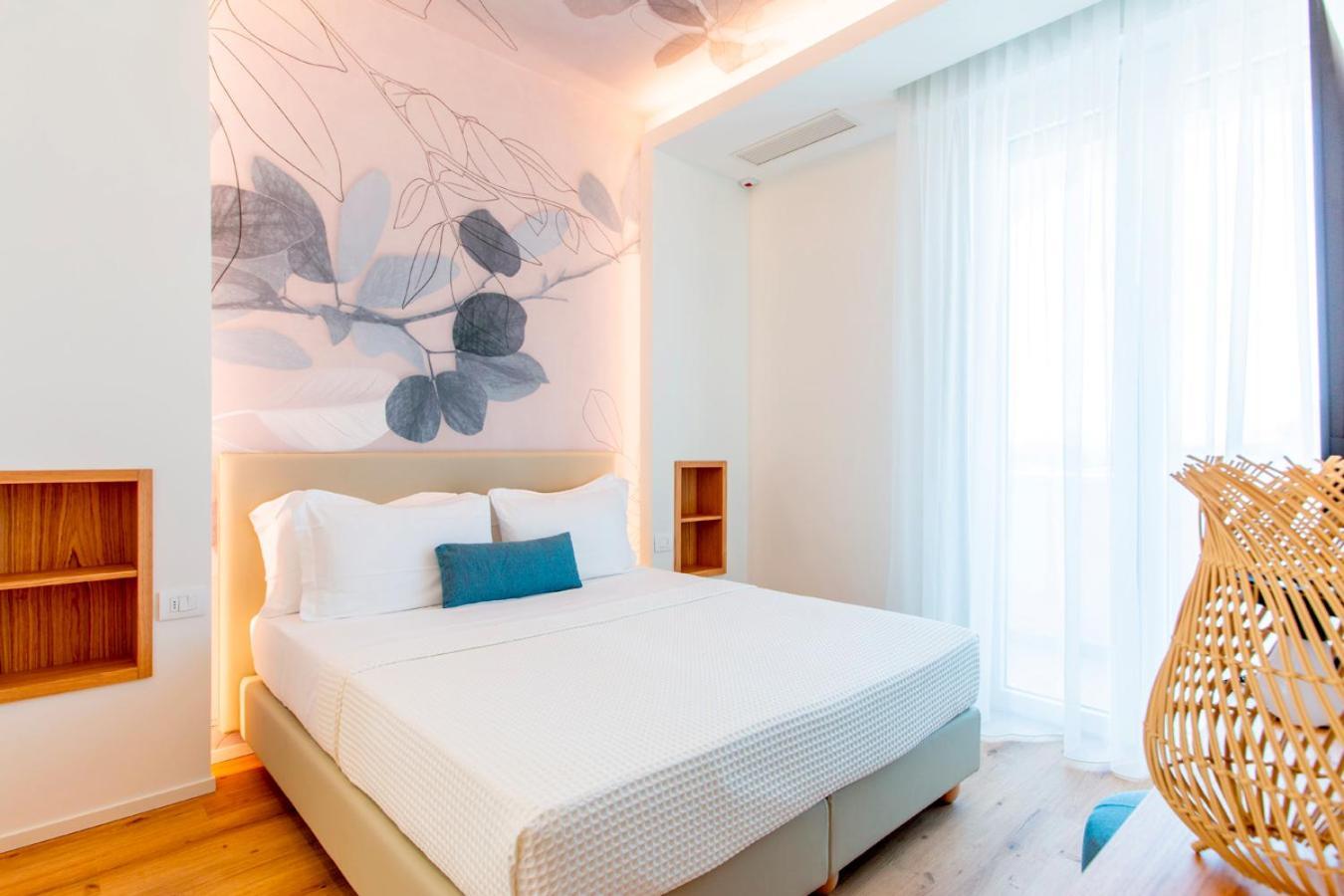 Hotel Alexandra - Beach Front - Healthy Xxl Breakfast & Brunch Until 12 30 - Parking Included Misano Adriatico Εξωτερικό φωτογραφία
